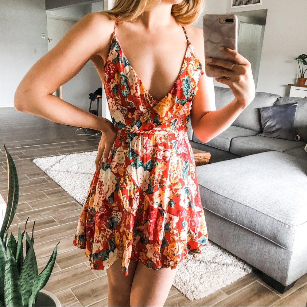 Sparkle & Fade Floral Ruffle Dress | Size Small